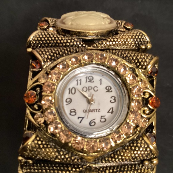 OPC Large Victorian Rev carved cameo watch cuff women’s watch - Picture 7 of 7